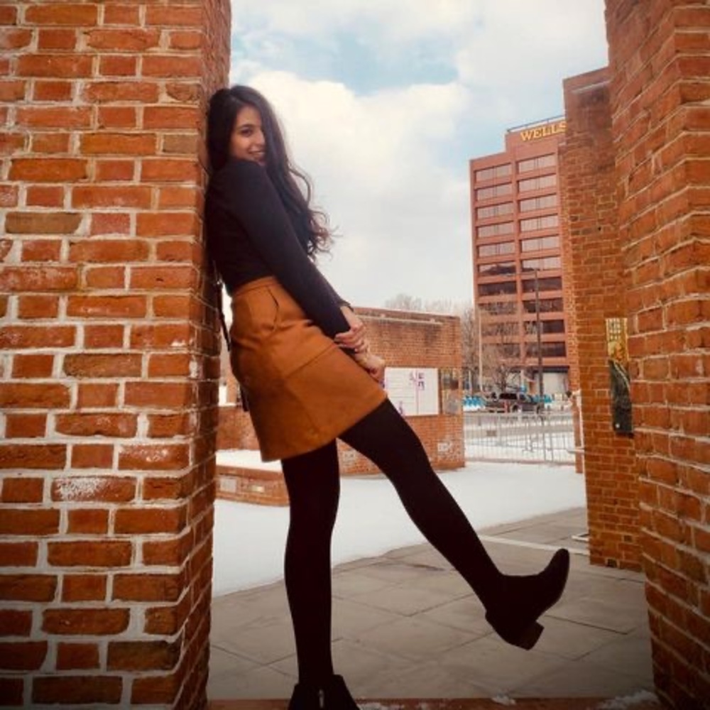 Meet your Posher, Sarika